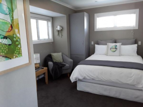 Suite Petite, Taupo